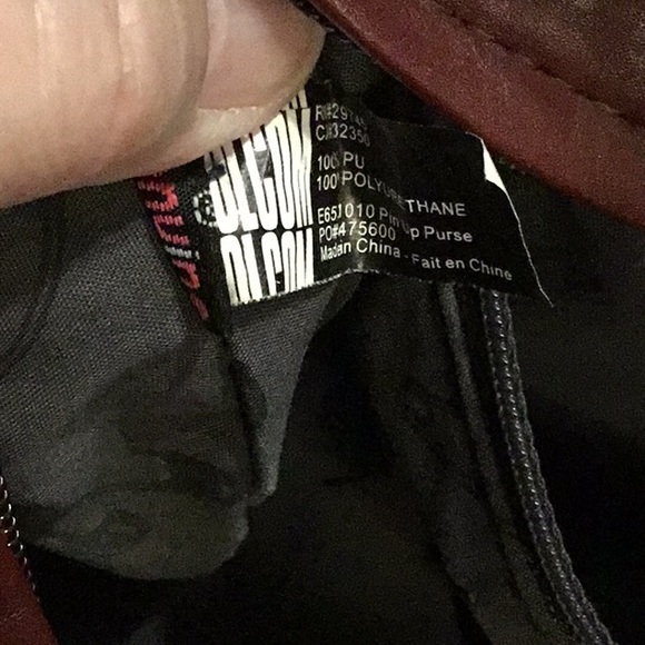 Volcom purse - Picture 4 of 5